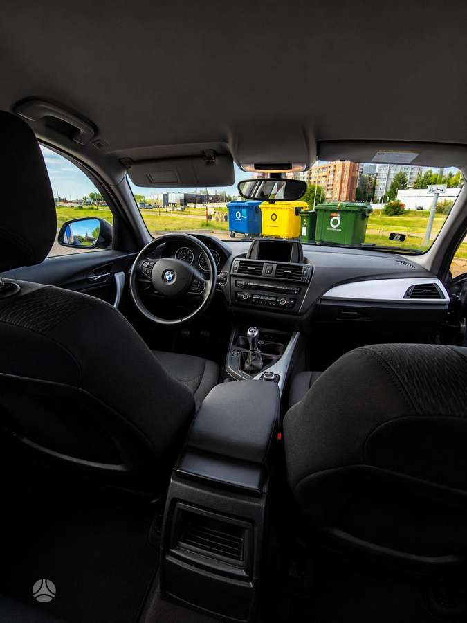 BMW 116, hatchback