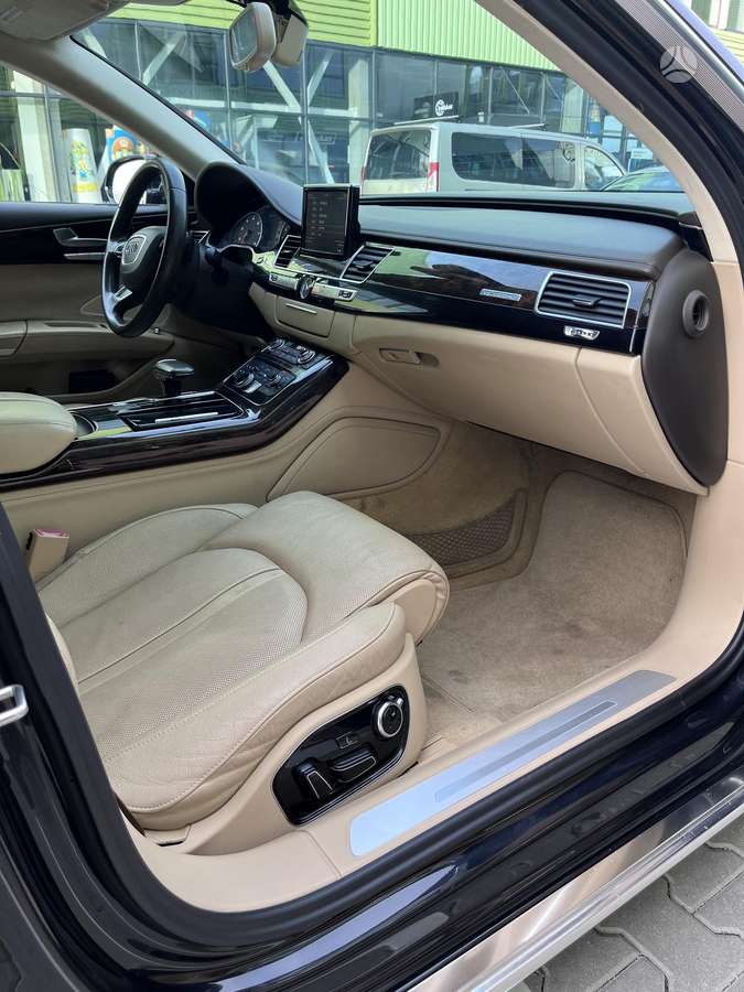 Audi A8 L, 4.2 l., limousine