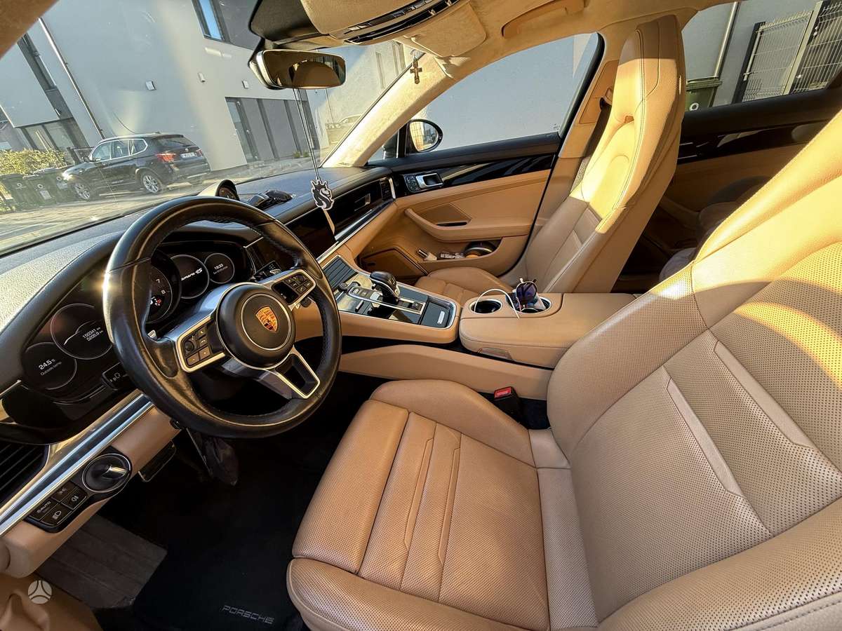 Porsche Panamera - 2