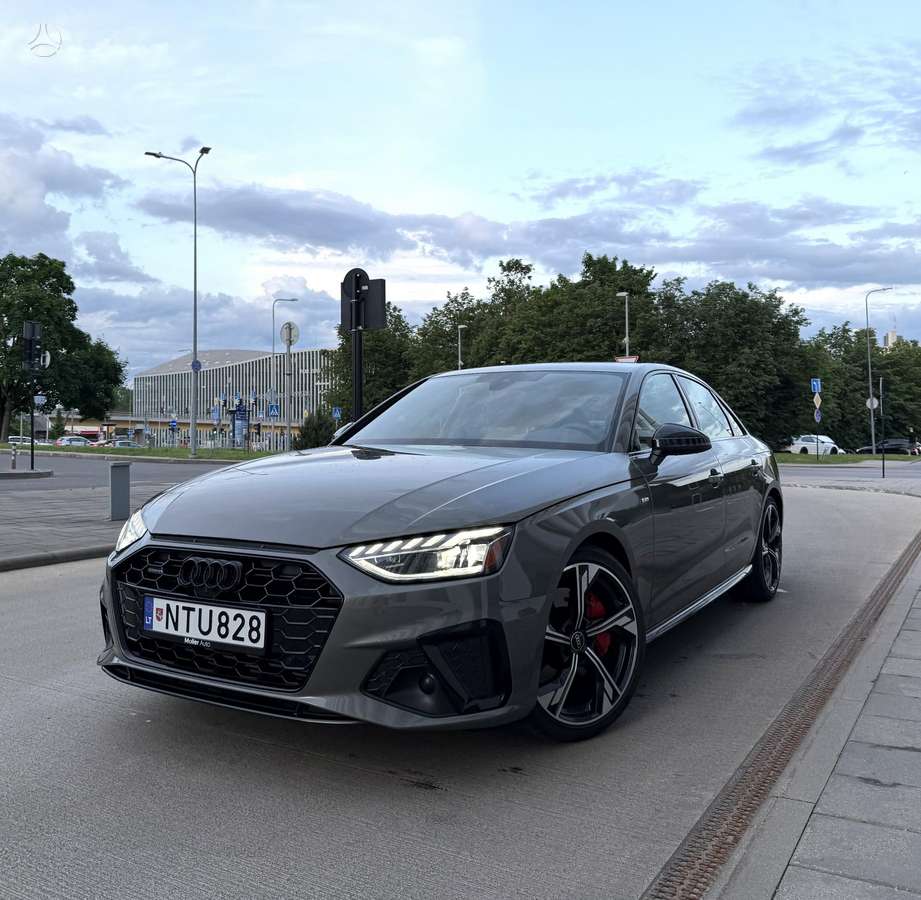 Audi A4, 2.0 l., Седан