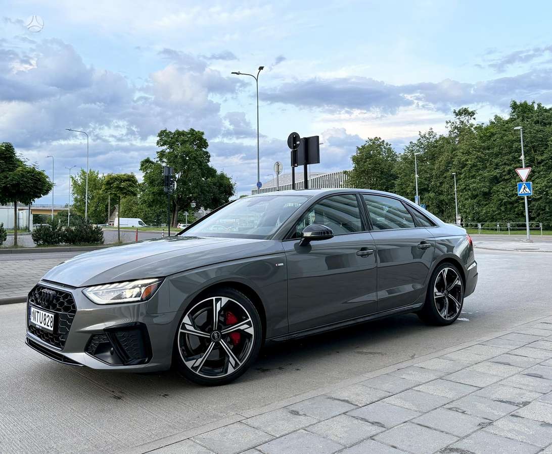 Audi A4, 2.0 l., Седан