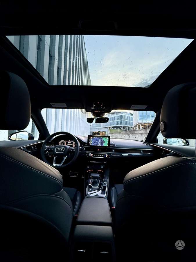 Audi A4, 2.0 l., Седан