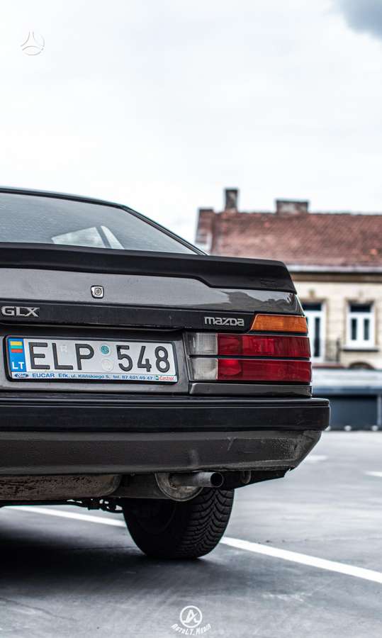 Mazda 626, 2.0 l., hatchback