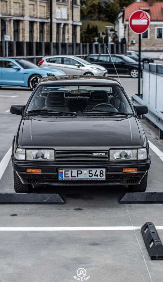 Mazda 626, 2.0 l., Хэтчбек