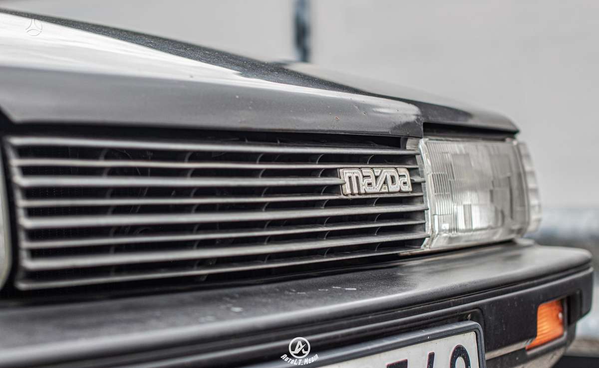 Mazda 626, 2.0 l., Хэтчбек
