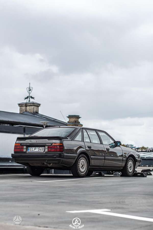 Mazda 626, 2.0 l., Хэтчбек