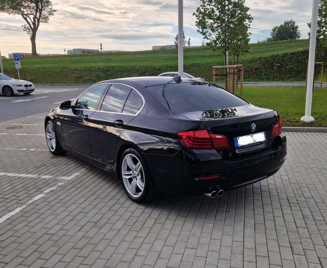 BMW 520, 2.0 l., Седан