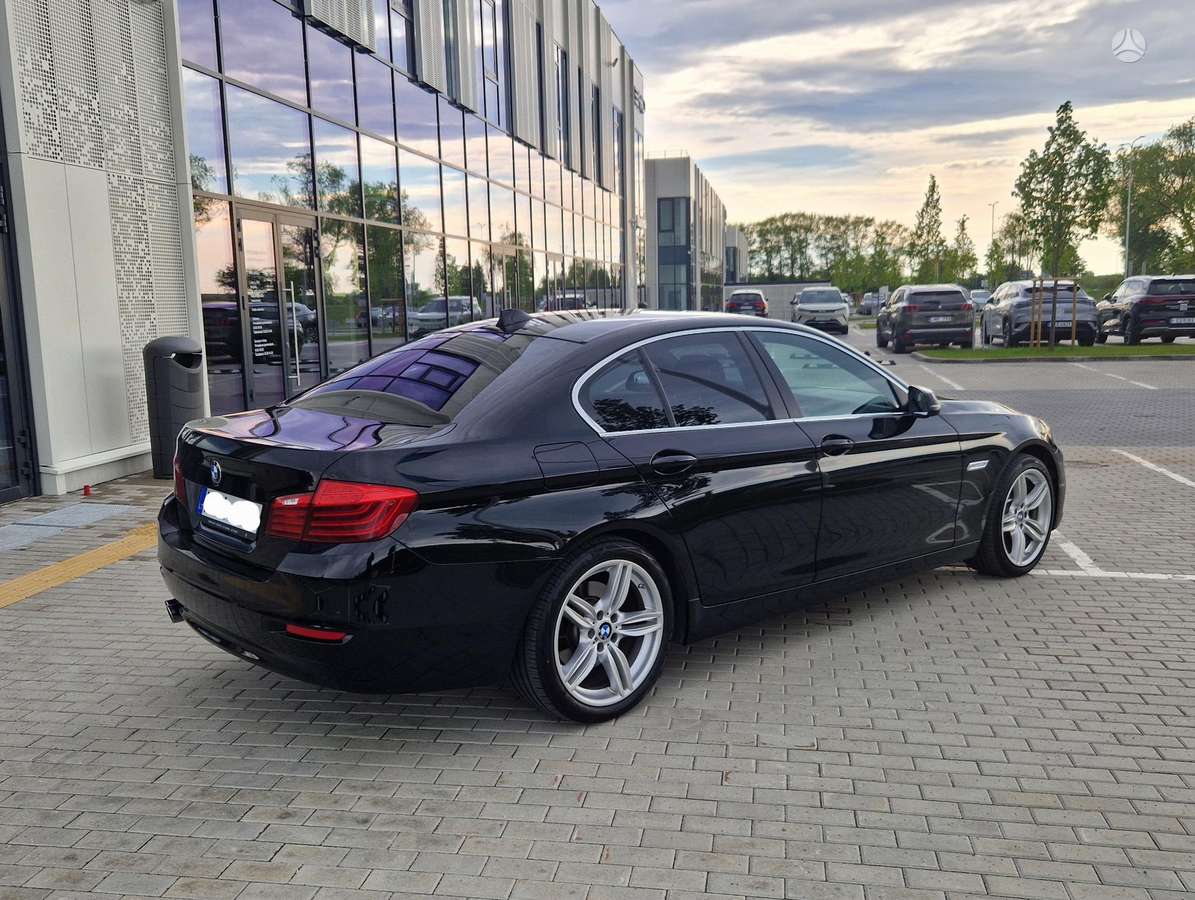 BMW 520, 2.0 l., Седан