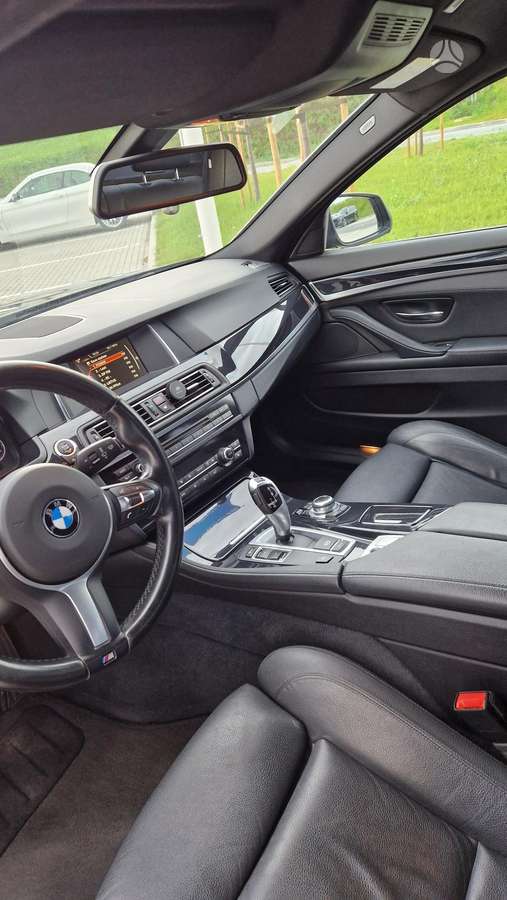 BMW 520, 2.0 l., Седан