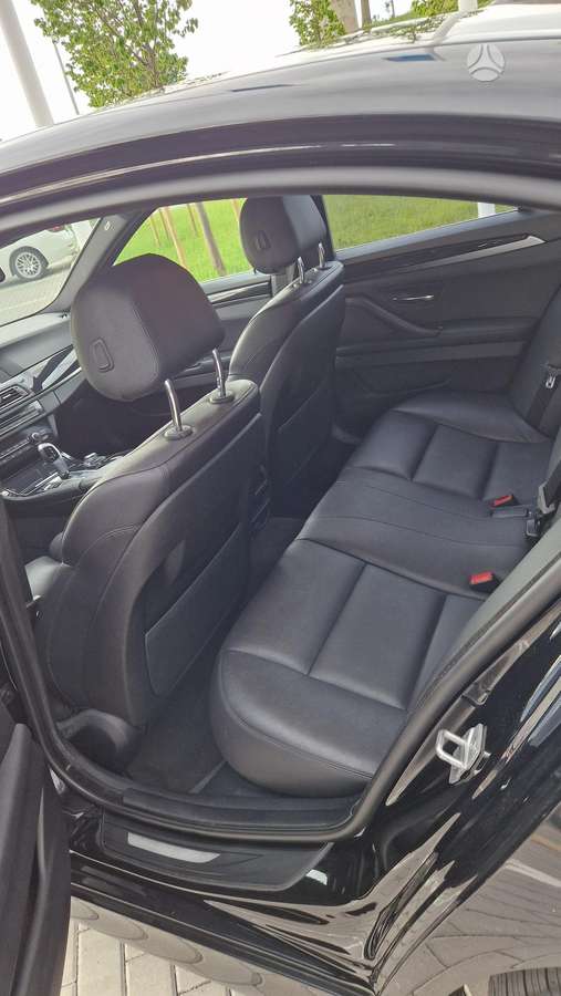 BMW 520, 2.0 l., Седан
