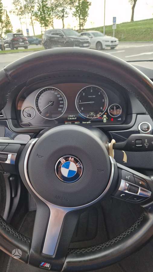 BMW 520, 2.0 l., Седан