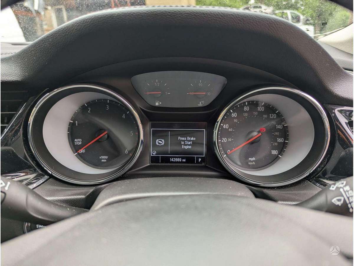 Opel Insignia dzinējs