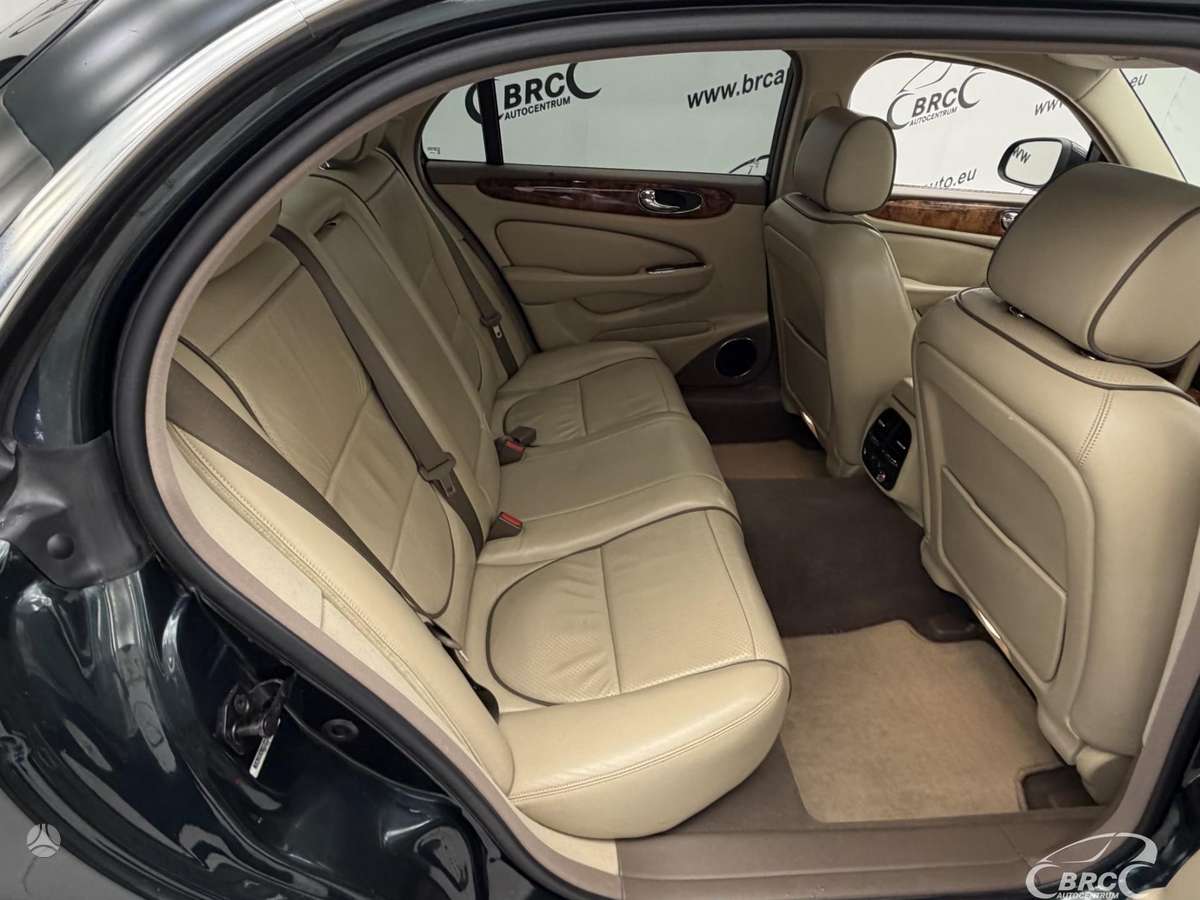 Jaguar XJ, 4.2 l., Седан