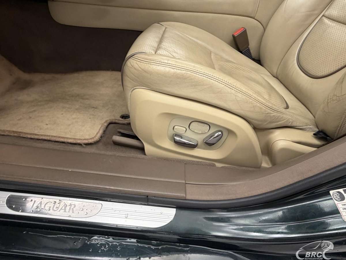 Jaguar XJ, 4.2 l., Седан