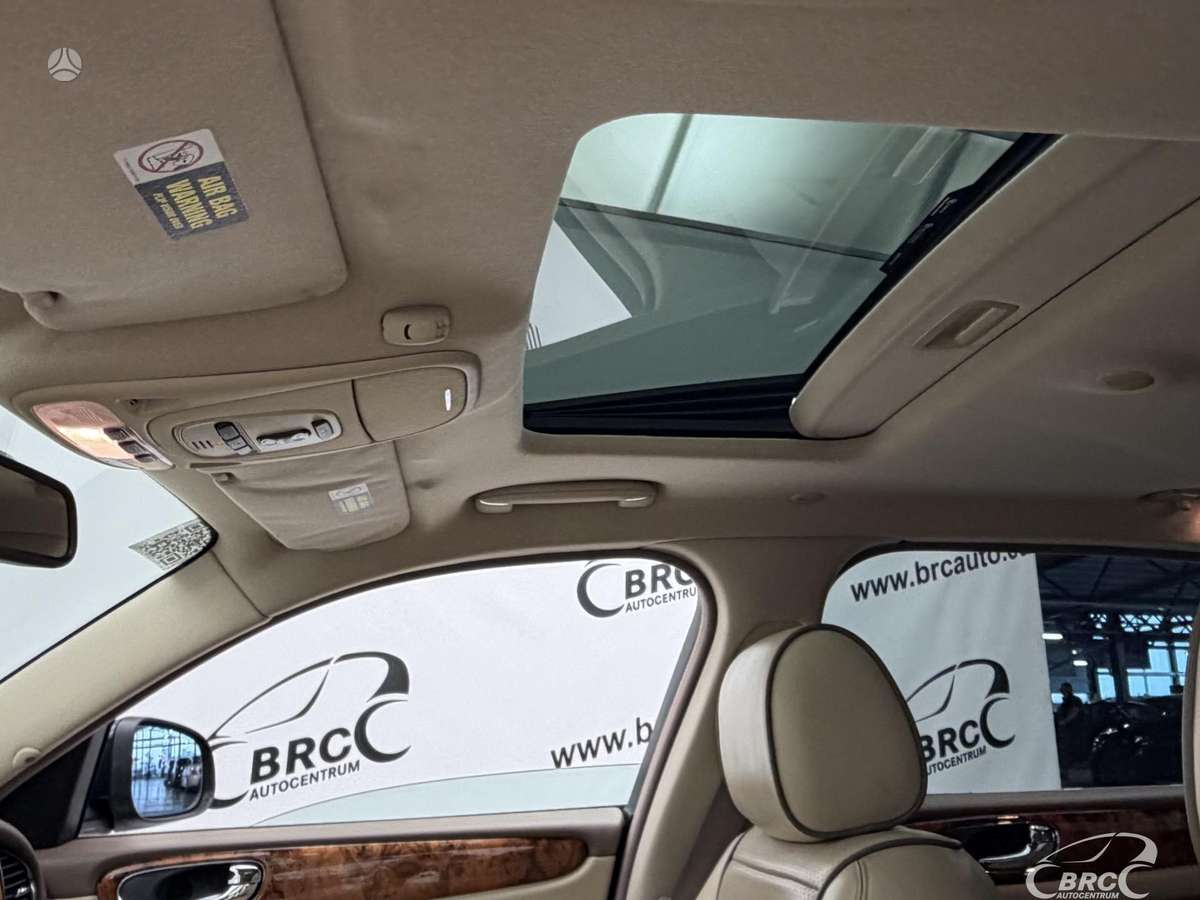 Jaguar XJ, 4.2 l., Седан