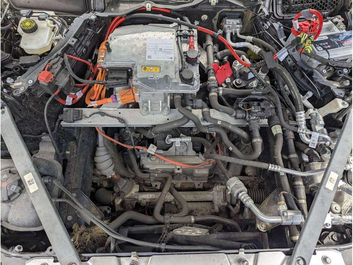 BMW i4 engine