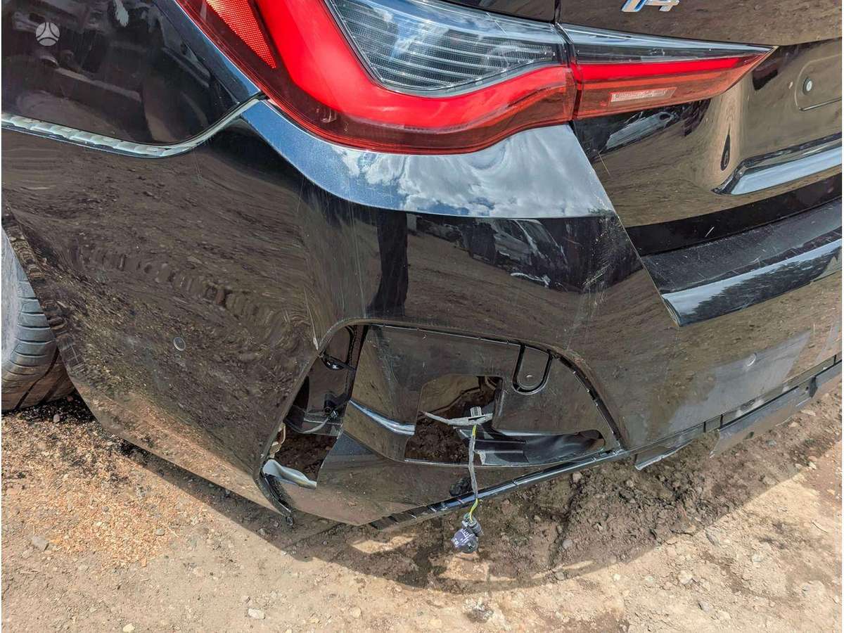 BMW i4 engine