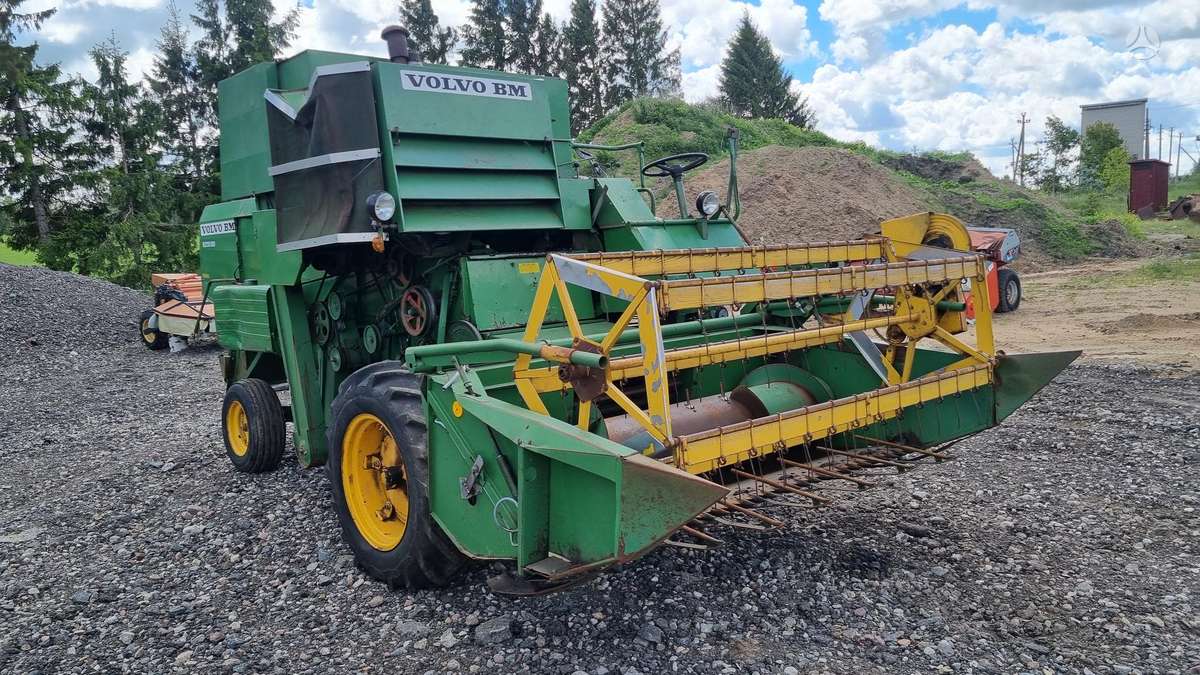 Volvo 800 AKTIV, combine harvesters