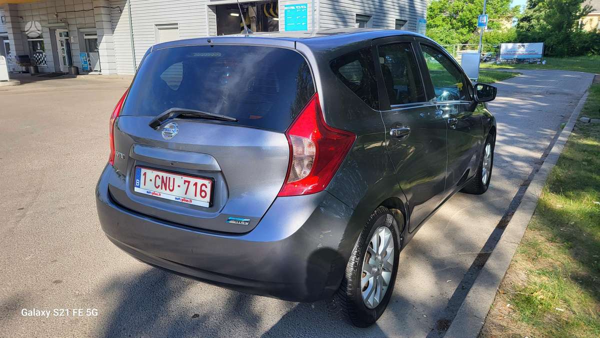 Nissan Note, 1.5 l., hatchback