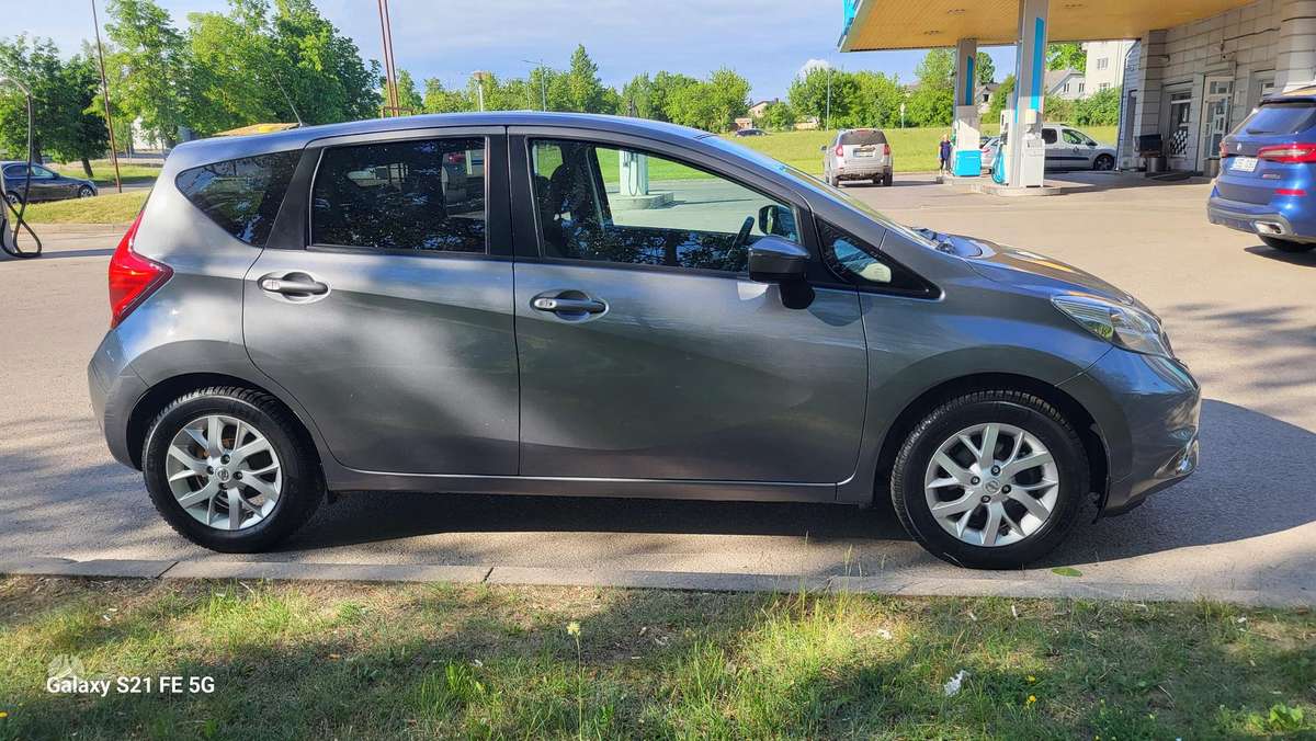 Nissan Note, 1.5 l., hatchback
