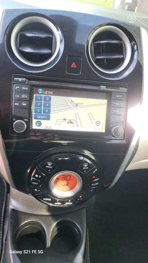 Nissan Note, 1.5 l., Хэтчбек