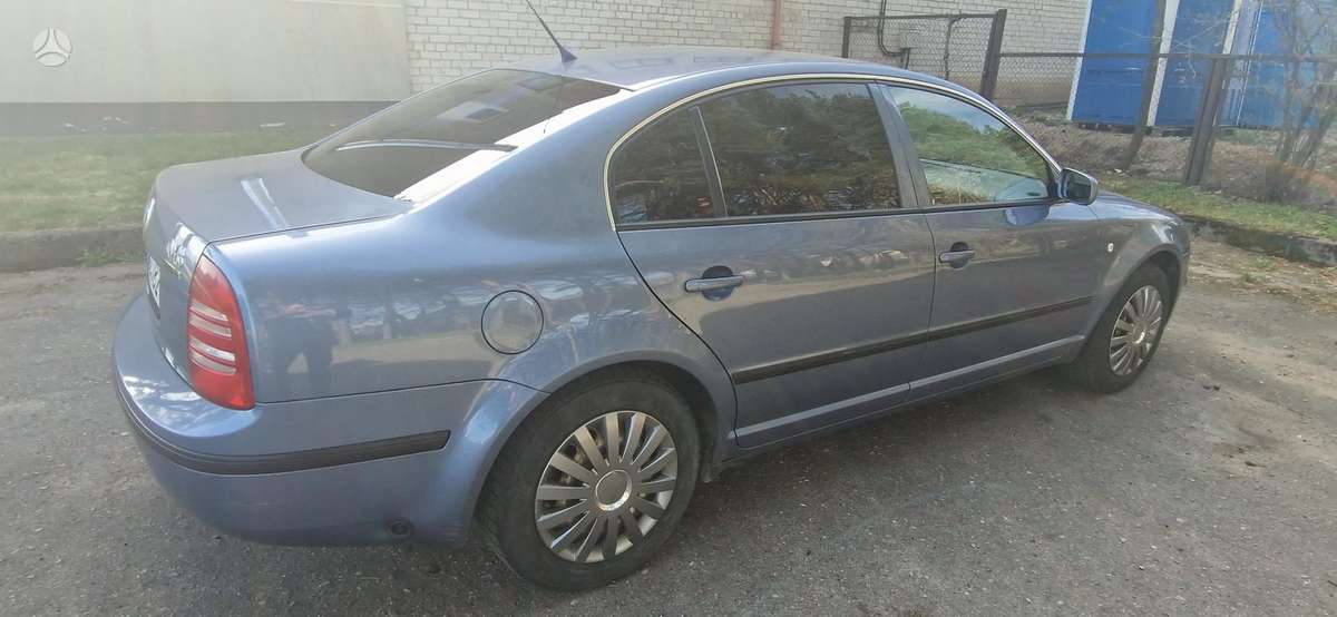 Škoda Superb - 4