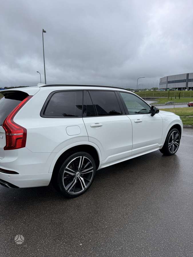 Volvo XC90 - 4