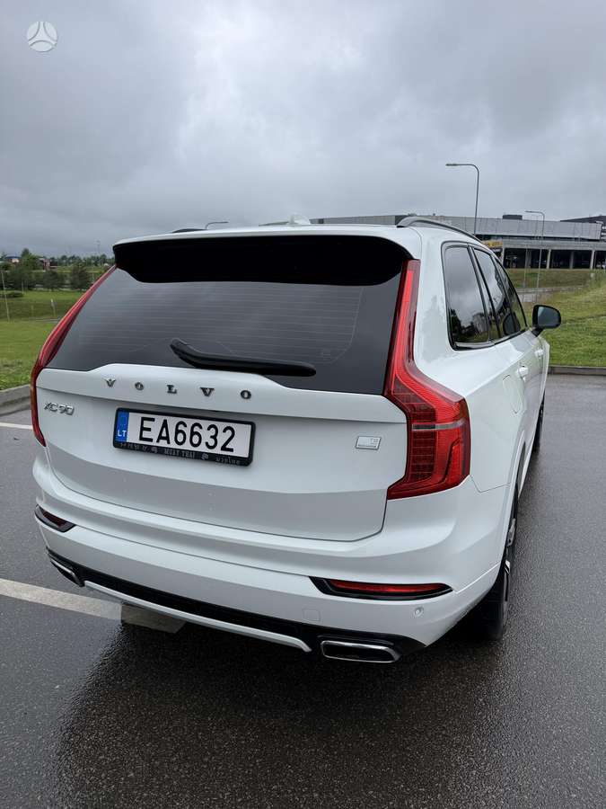 Volvo XC90 - 5