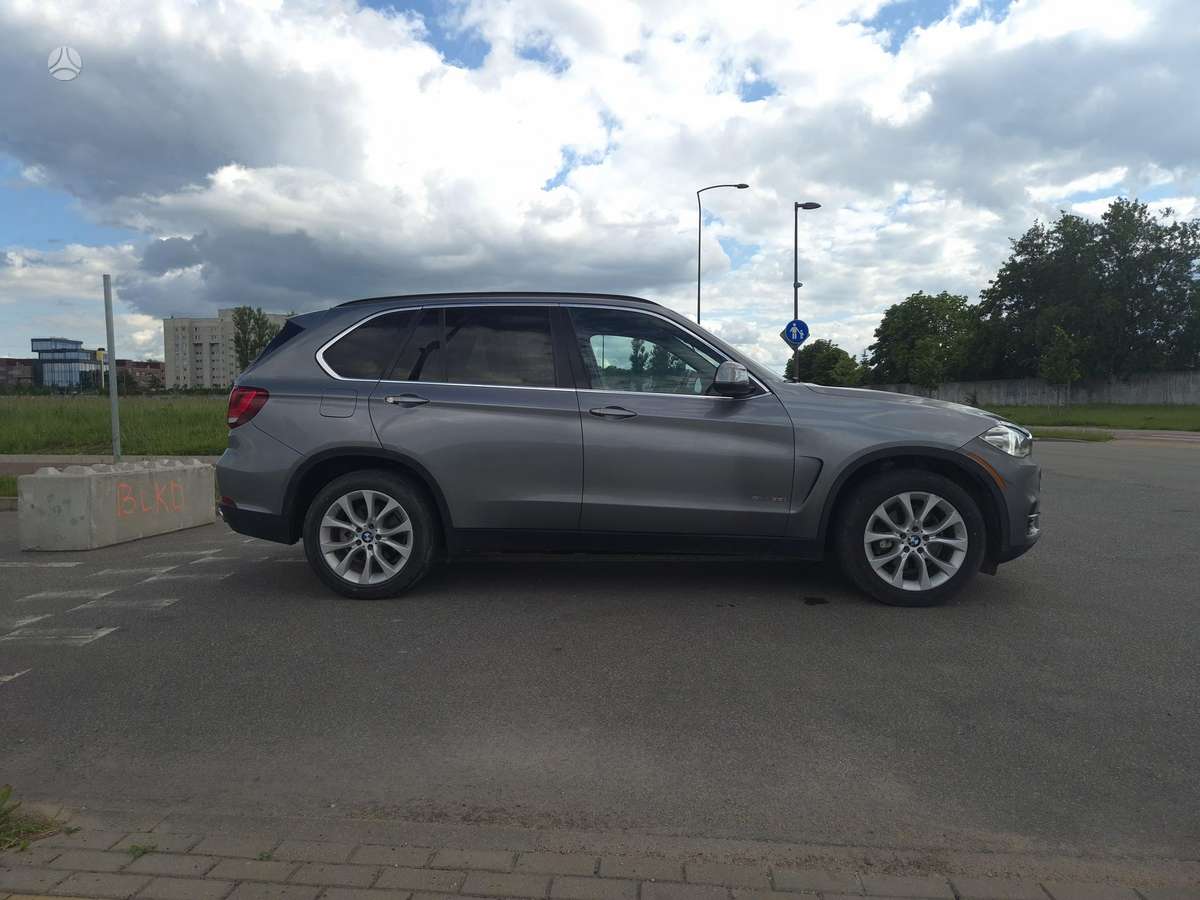 BMW X5, 3.0 l., off-road / crossover