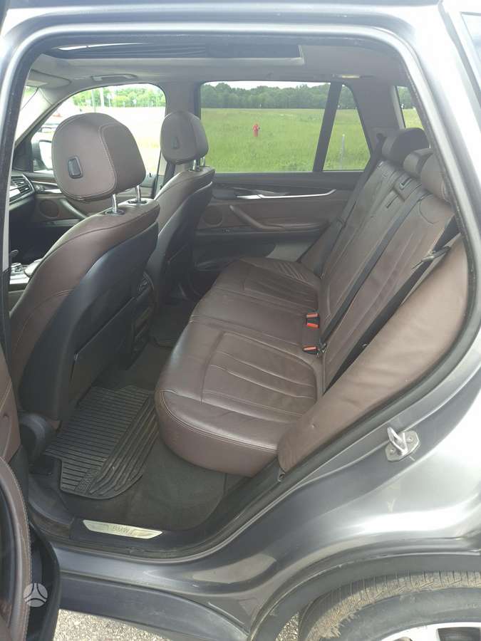 BMW X5, 3.0 l., off-road / crossover