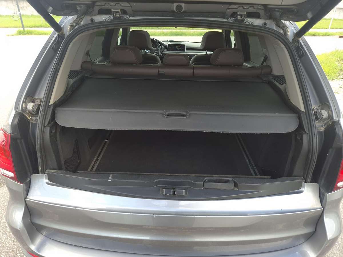 BMW X5, 3.0 l., off-road / crossover