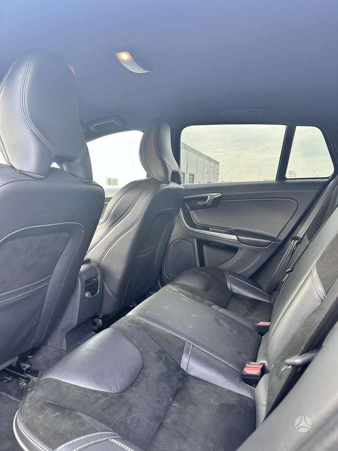 Volvo V60, 2.0 l., hatchback