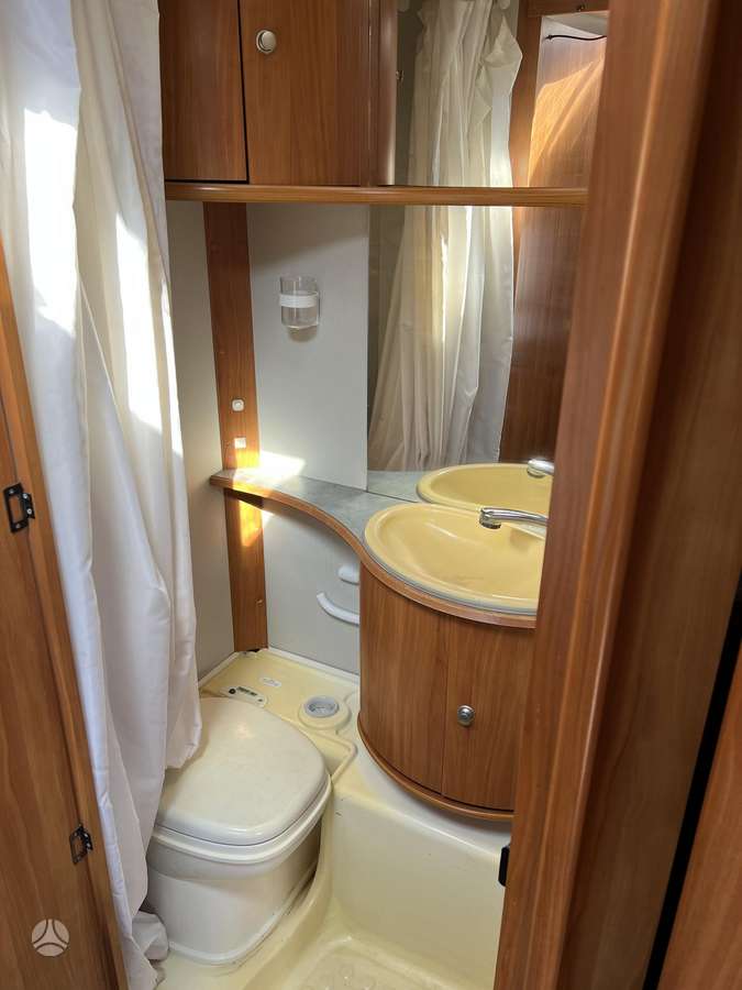 Dethleffs Beduin, caravans