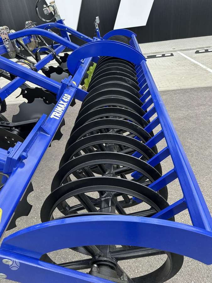 Dalbo Trimax 410, scrapers, scrubbers