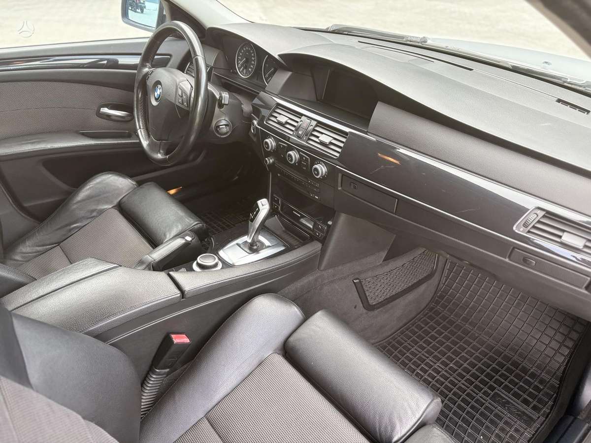 BMW 525, 3.0 l., Универсал