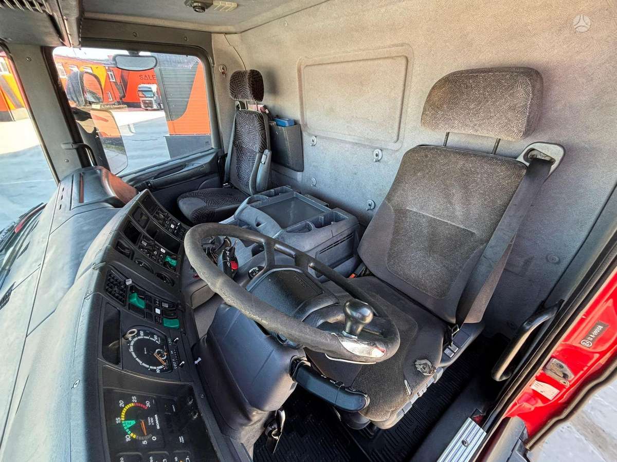 Scania P 114 6x2, dumpers with crane