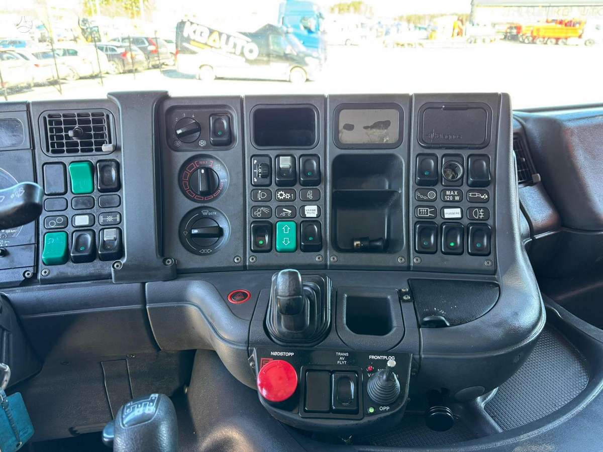 Scania P 114 6x2, dumpers with crane