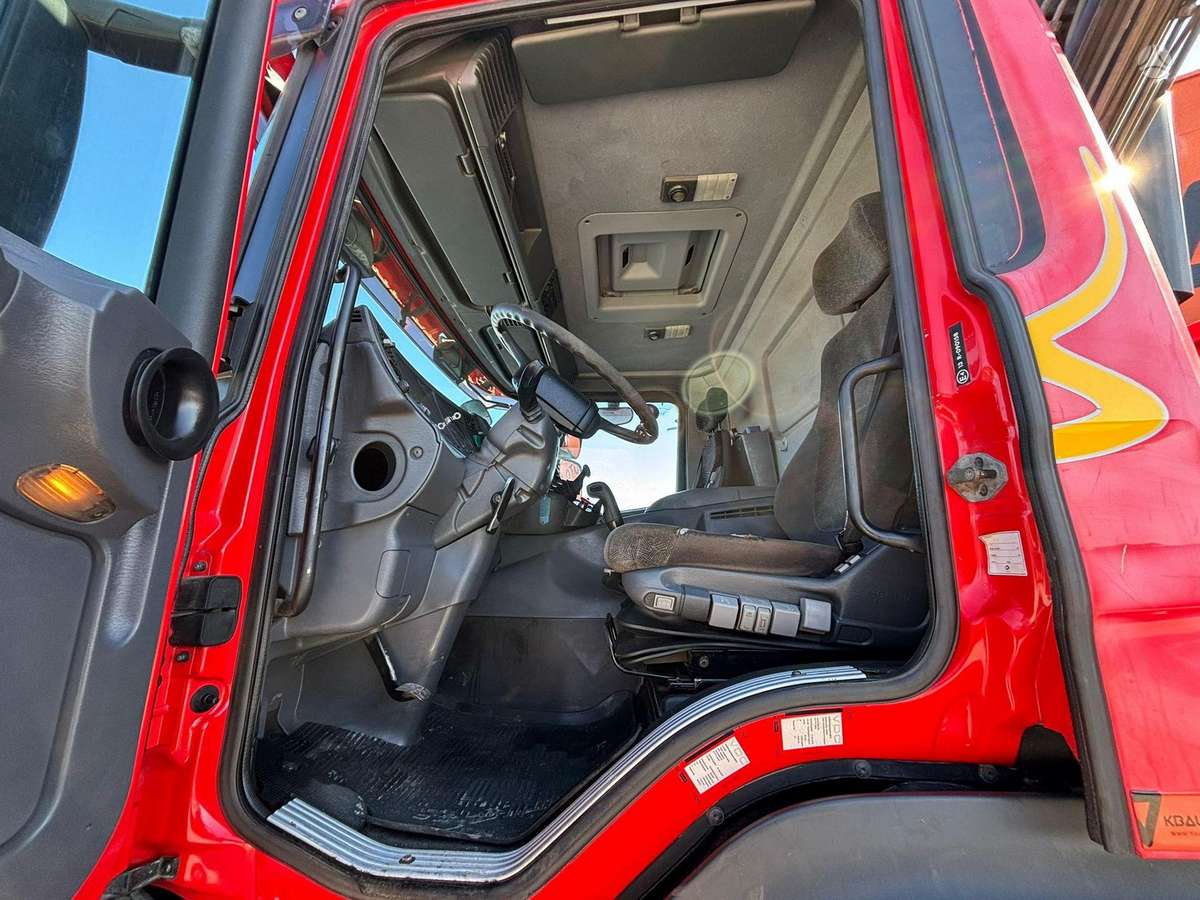 Scania P 114 6x2, dumpers with crane