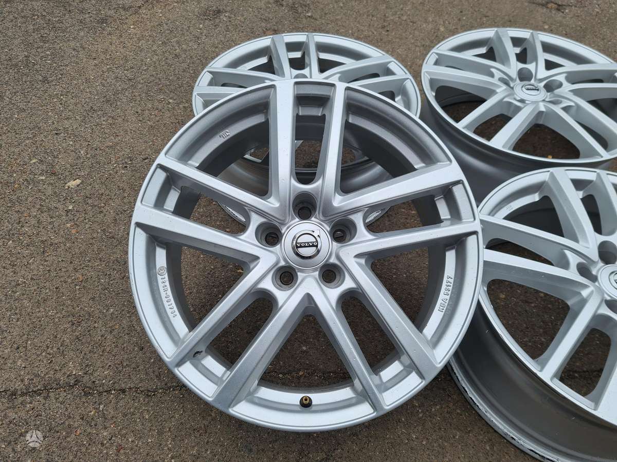 Volvo, light alloy, R18
