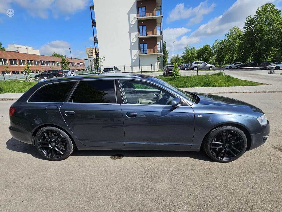 Audi A6, 4.2 l., universalas