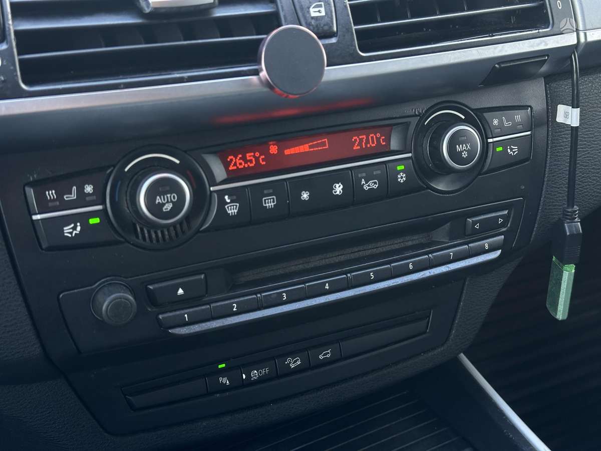 BMW X5, 3.0 l., universalas