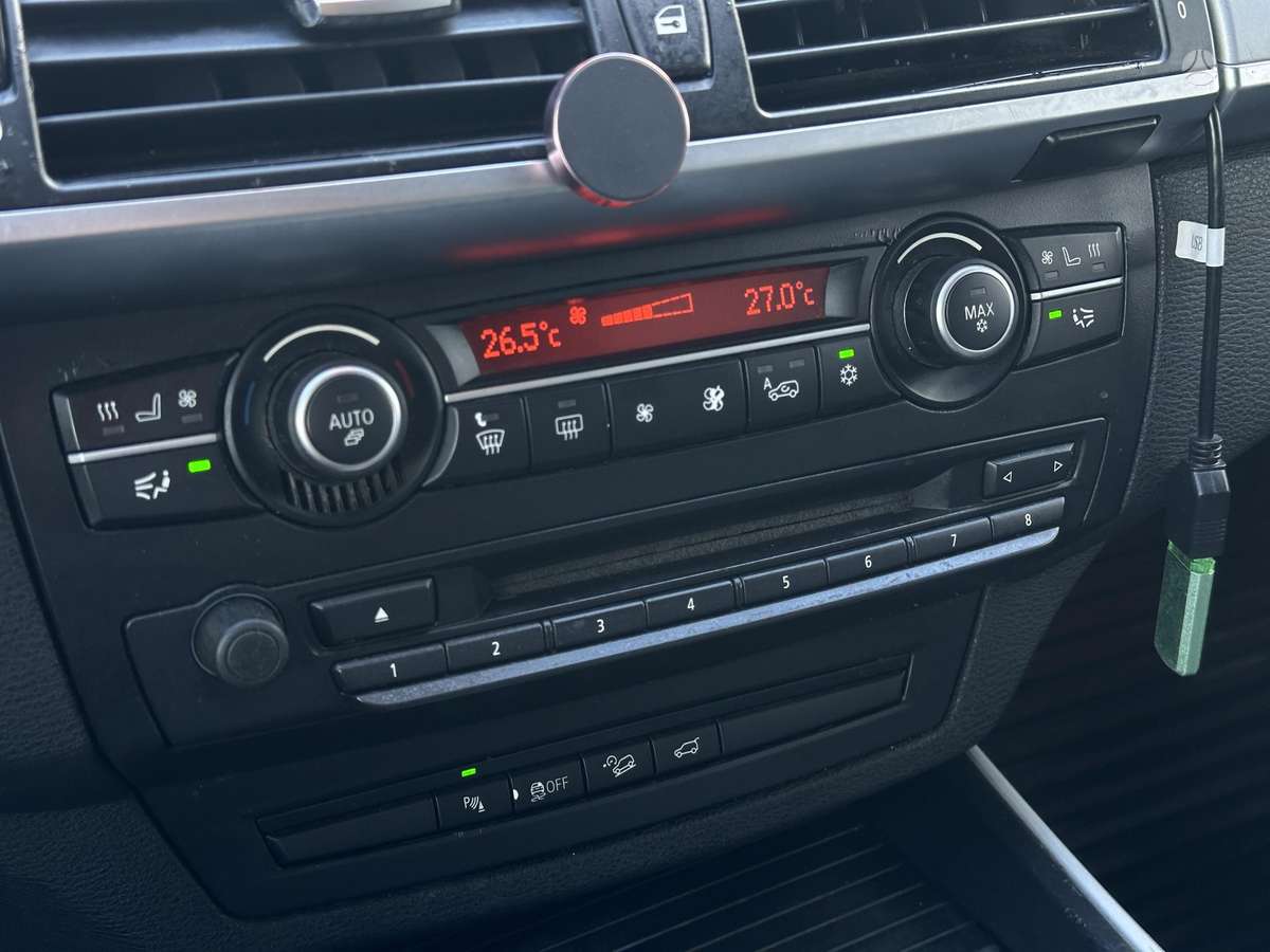 BMW X5, 3.0 l., wagon