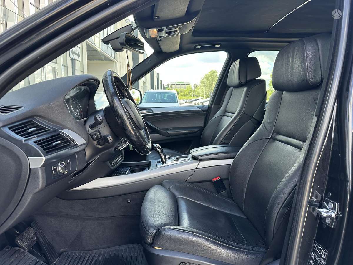 BMW X5, 3.0 l., wagon