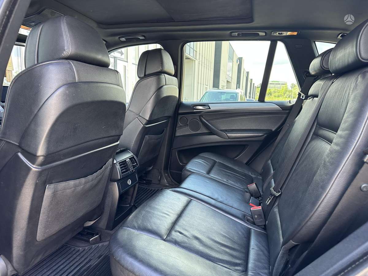 BMW X5, 3.0 l., wagon