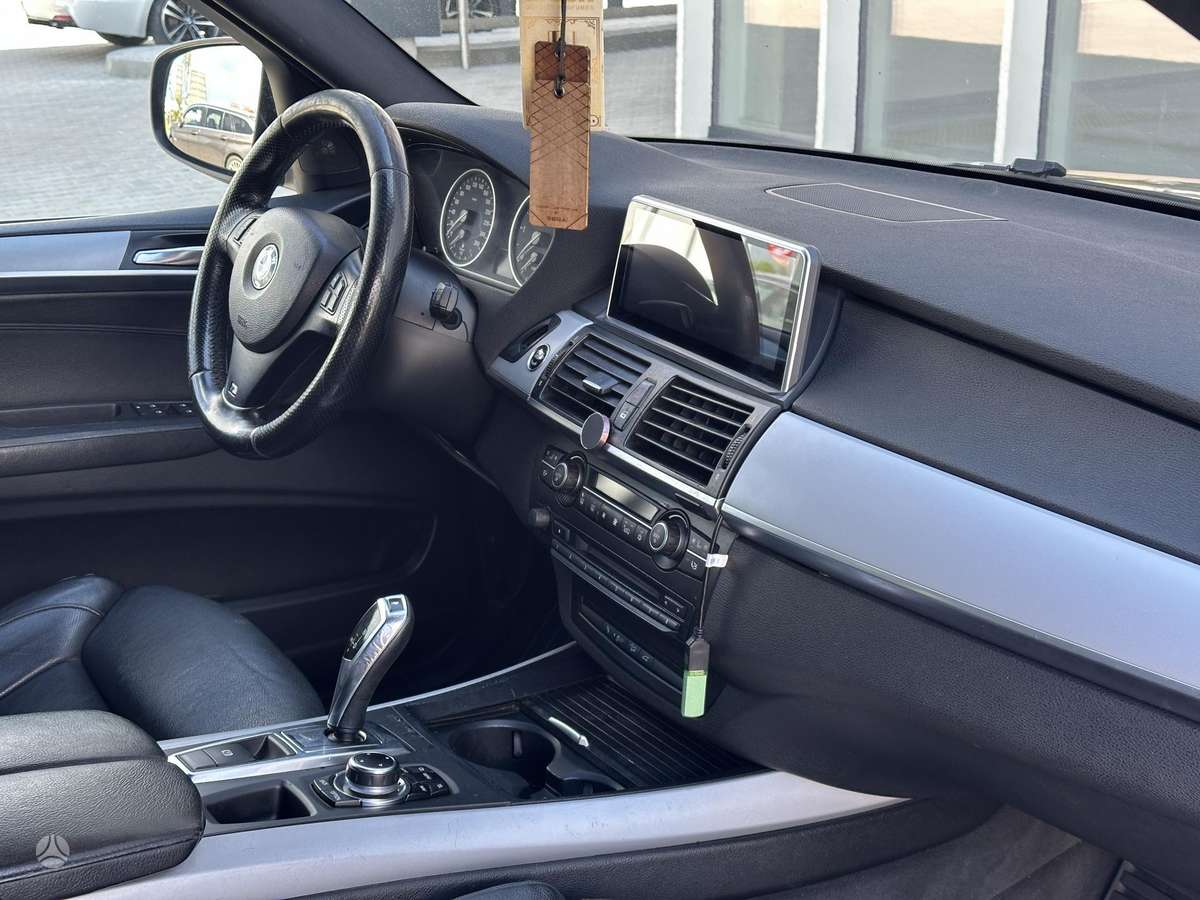 BMW X5, 3.0 l., wagon