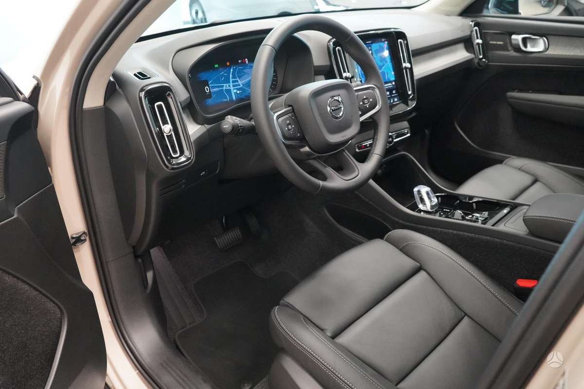 Volvo XC40 - 8