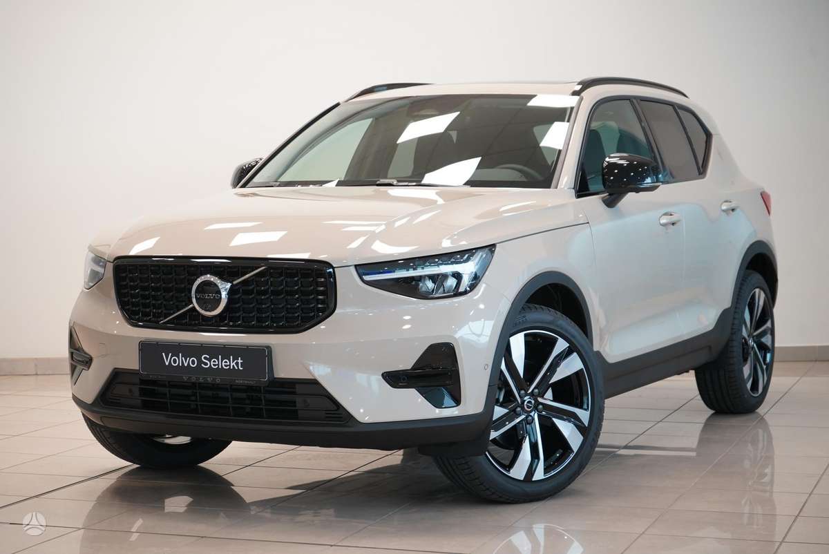 Volvo XC40 - 1
