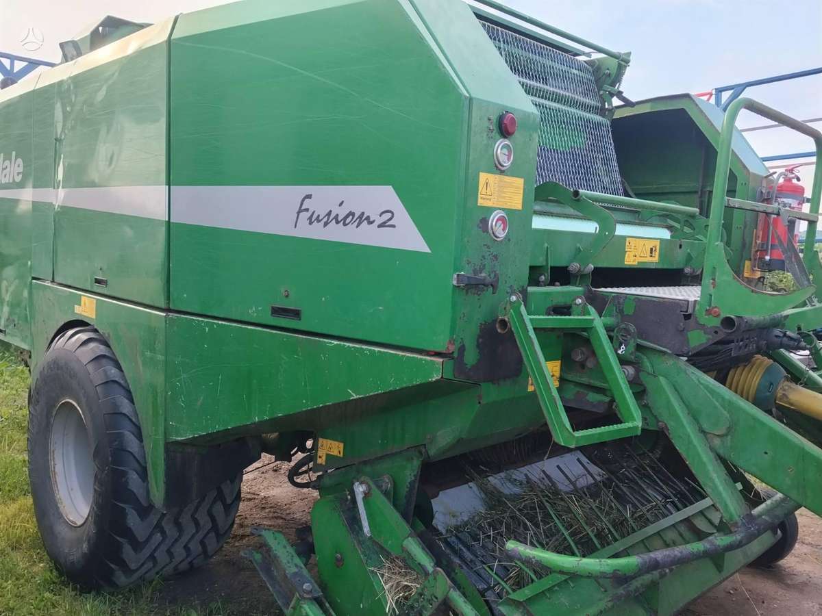 McHale FUSION 2, balers