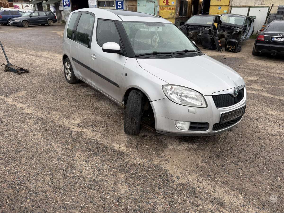 Skoda Roomster Minsko pl 33a 5 angaras