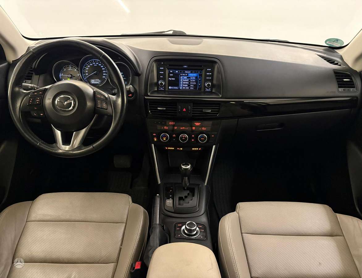 Mazda CX-5, 2.2 l., off-road / crossover